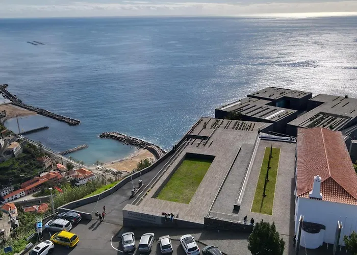 Sea And Sun 4 - Jardim 桑塔纳